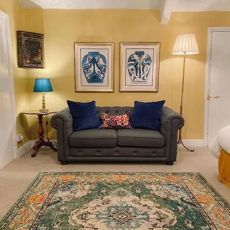 格鲁夫之家住宿加早餐旅馆 4* 莱伯恩