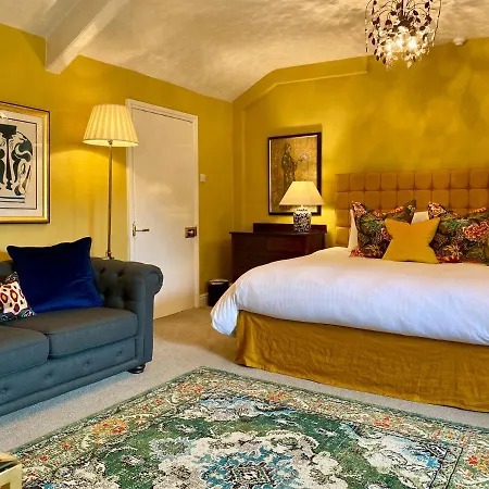 Bed & Breakfast Grove House 3*