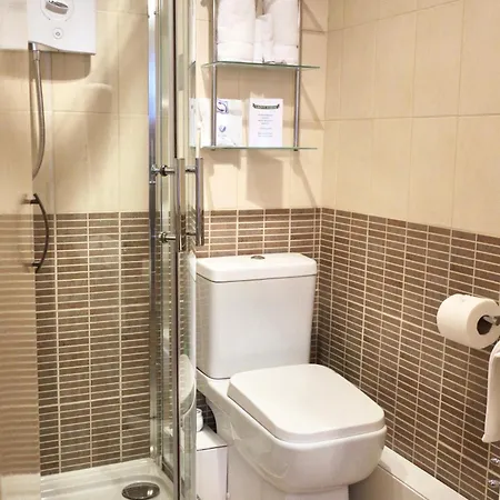 Grove House Bed & Breakfast 3*