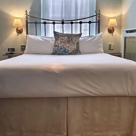 格鲁夫之家住宿加早餐旅馆 住宿加早餐酒店 4*