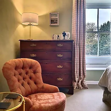 Grove House Отель типа 