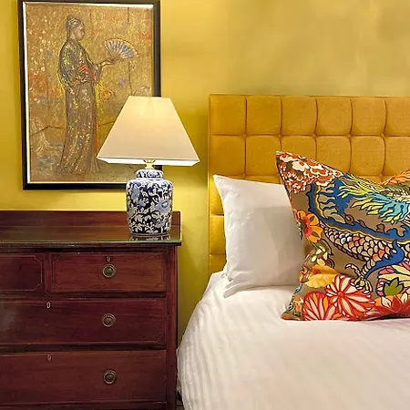 Grove House Отель типа 