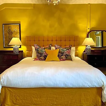 Grove House Отель типа 