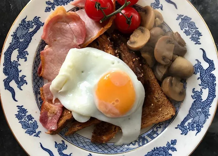 Bed & Breakfast Grove House 4*