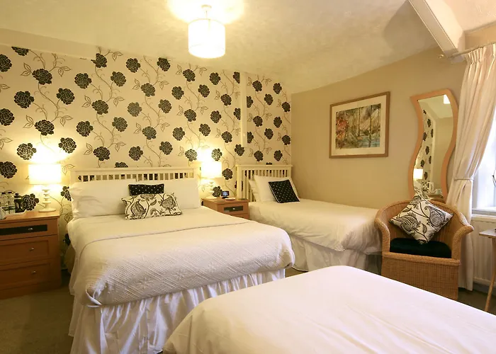 Bed & Breakfast Grove House 4*