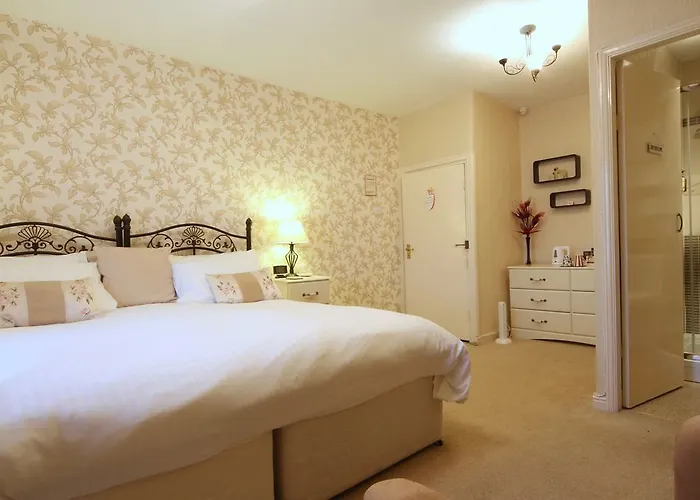 Bed & Breakfast Grove House 4*