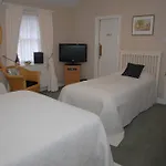 Bed and Breakfast Grove House 4*