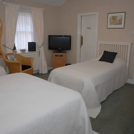 Couette-café Grove House 4*